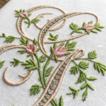 Монограмма G с розами