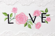 Надпись LOVE с Розами Дизайн машинной вышивки -  6 размеров
