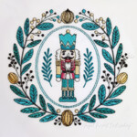 Винтажный Щелкунчик с орнаментом из листьев и ягод - 4 размера